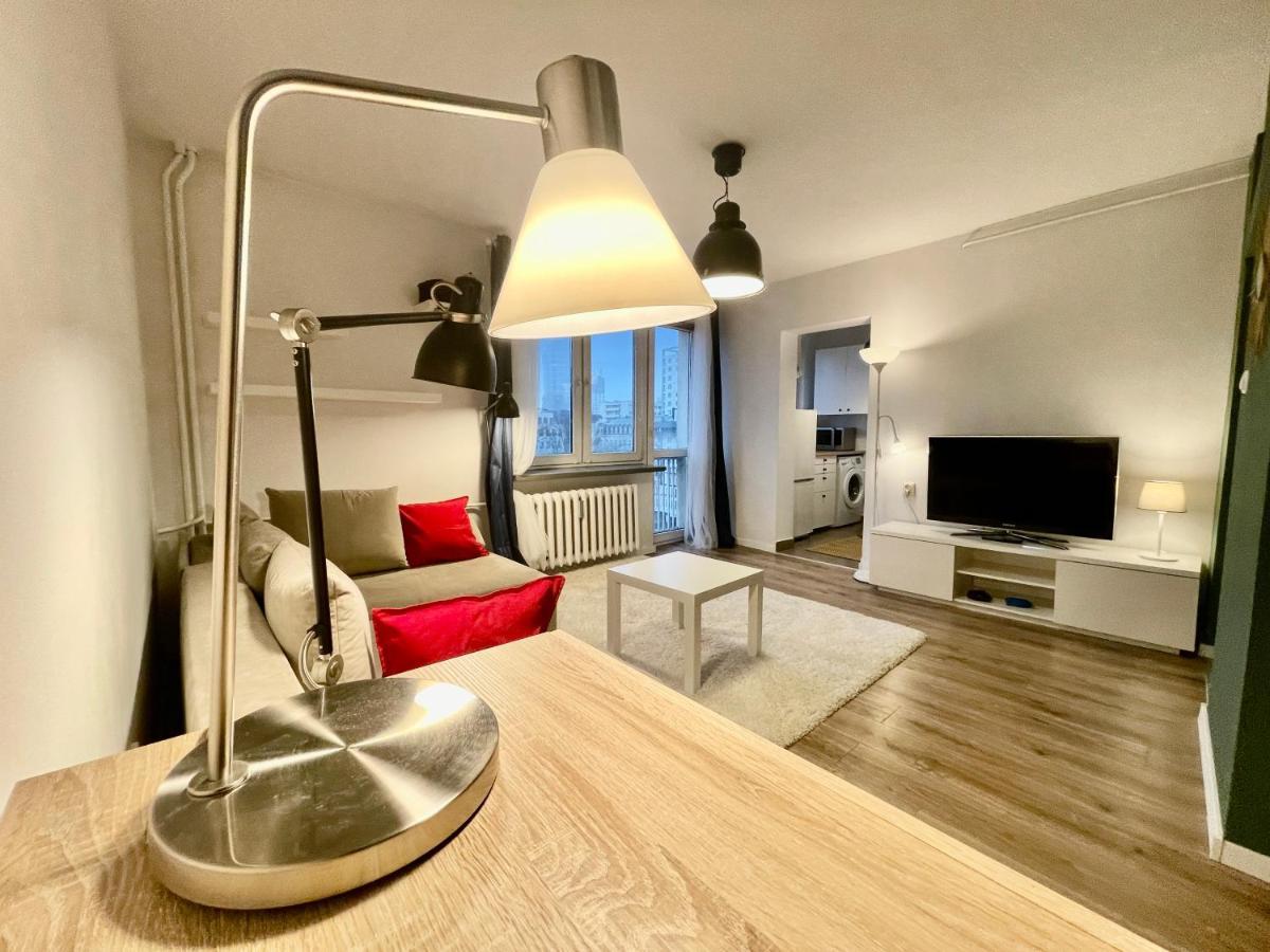 Holiday Metro Fast Wifi Tv'70 Netflix Hbo Appletv Warsawa Bagian luar foto